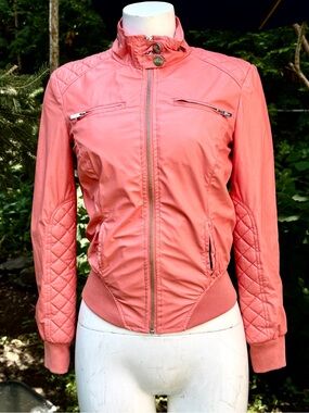 Guess Coral Quilted-Sleeve Bomber Jacket